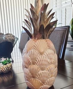 Large Beachy Pineapple by Decor